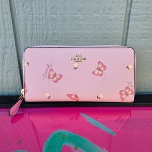 Nwot Coach Pink Accordion Zip Wallet With Butterfly Print